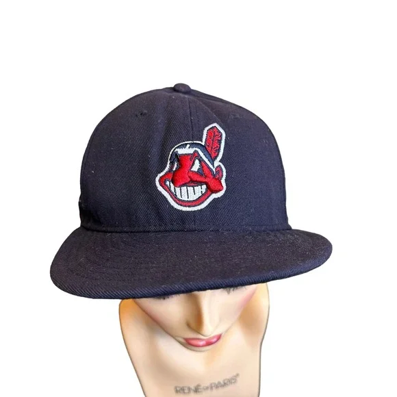 New Era Navy Blue Chief Wahoo Cleveland Indians Baseball Hat sz 7 1/4 - Picture 11 of 11